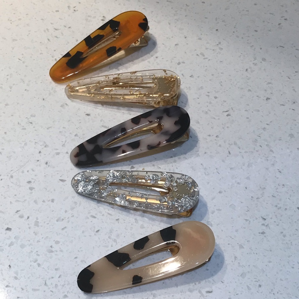 CUTE TORTOISE HAIR CLIPS - Picture 2 of 8